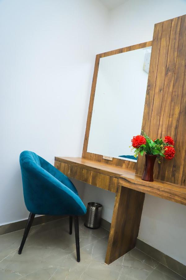Hotel Dream Town By Cozy Hotels & Resorts Amritsar Exterior photo