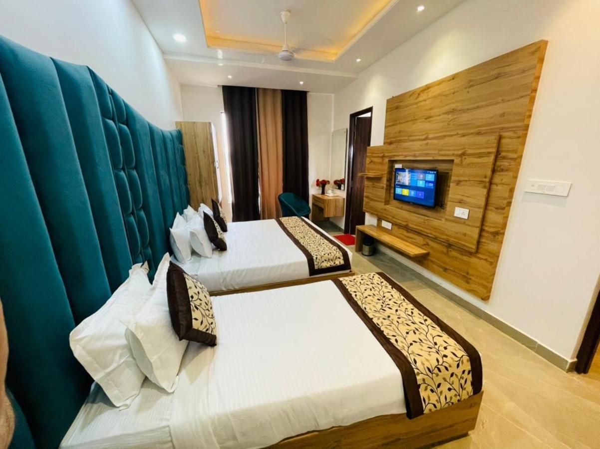 Hotel Dream Town By Cozy Hotels & Resorts Amritsar Exterior photo