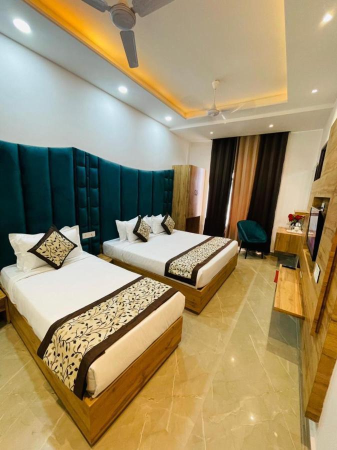 Hotel Dream Town By Cozy Hotels & Resorts Amritsar Exterior photo
