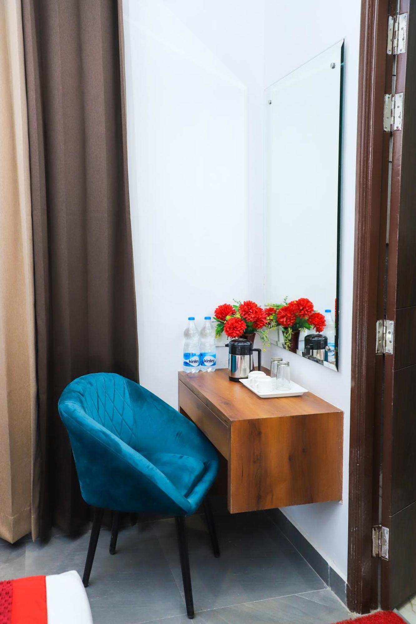 Hotel Dream Town By Cozy Hotels & Resorts Amritsar Exterior photo