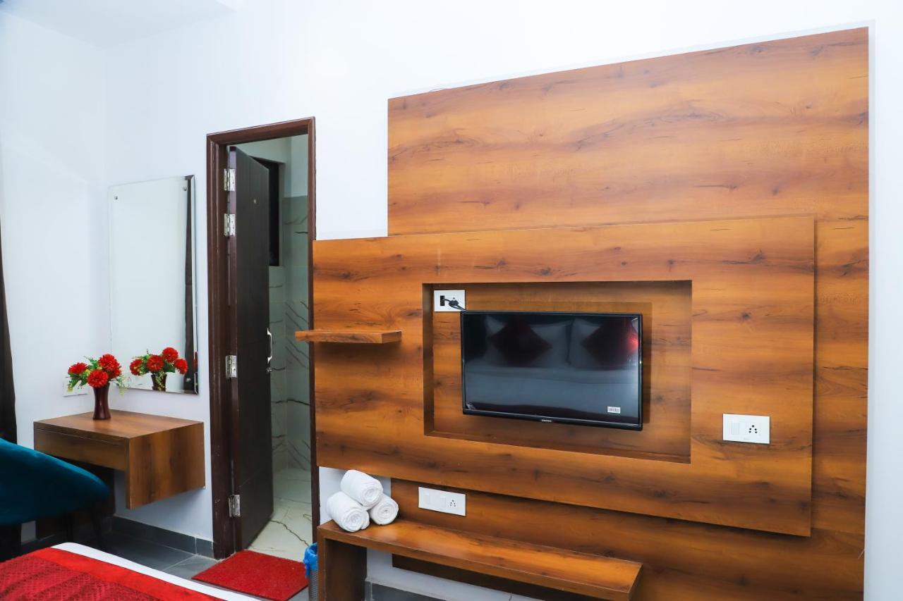 Hotel Dream Town By Cozy Hotels & Resorts Amritsar Exterior photo