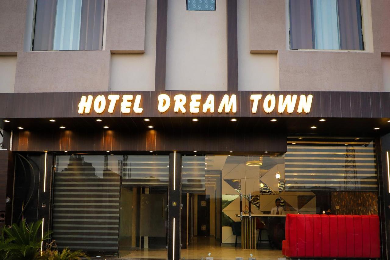Hotel Dream Town By Cozy Hotels & Resorts Amritsar Exterior photo