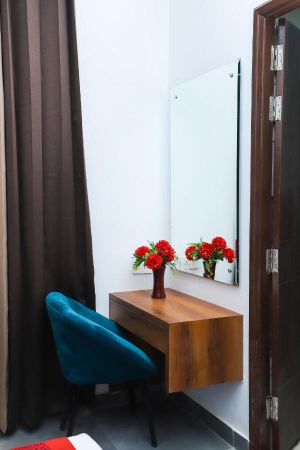 Hotel Dream Town By Cozy Hotels & Resorts Amritsar Exterior photo